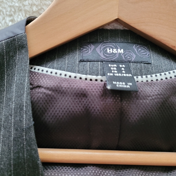 H&M Charcoal Pinstripe Pantsuit - Picture 6 of 11